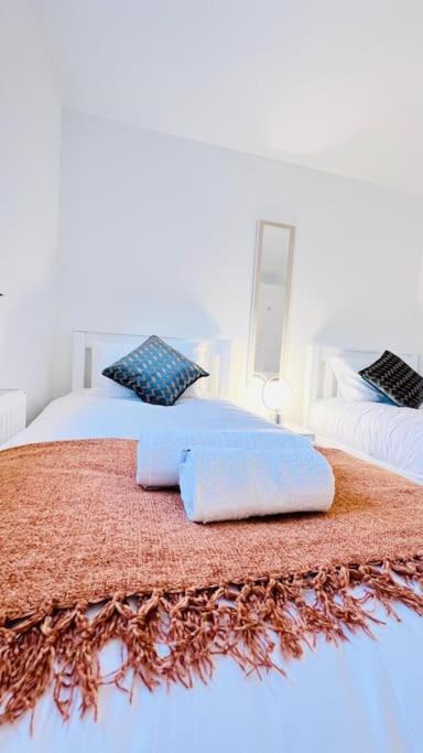 New Fully Furnished Cosy Home Balderton Buitenkant foto