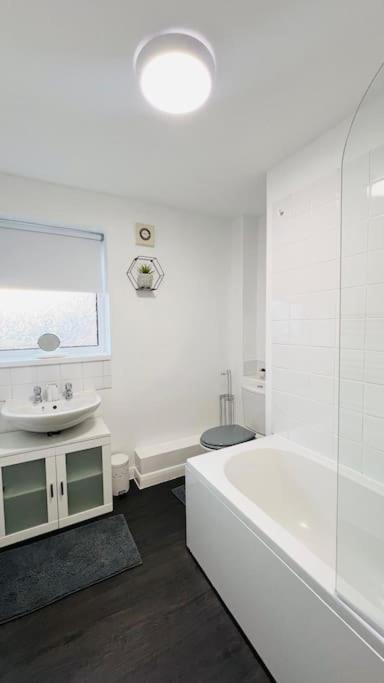 New Fully Furnished Cosy Home Balderton Buitenkant foto