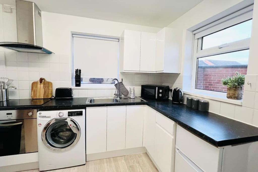 New Fully Furnished Cosy Home Balderton Buitenkant foto
